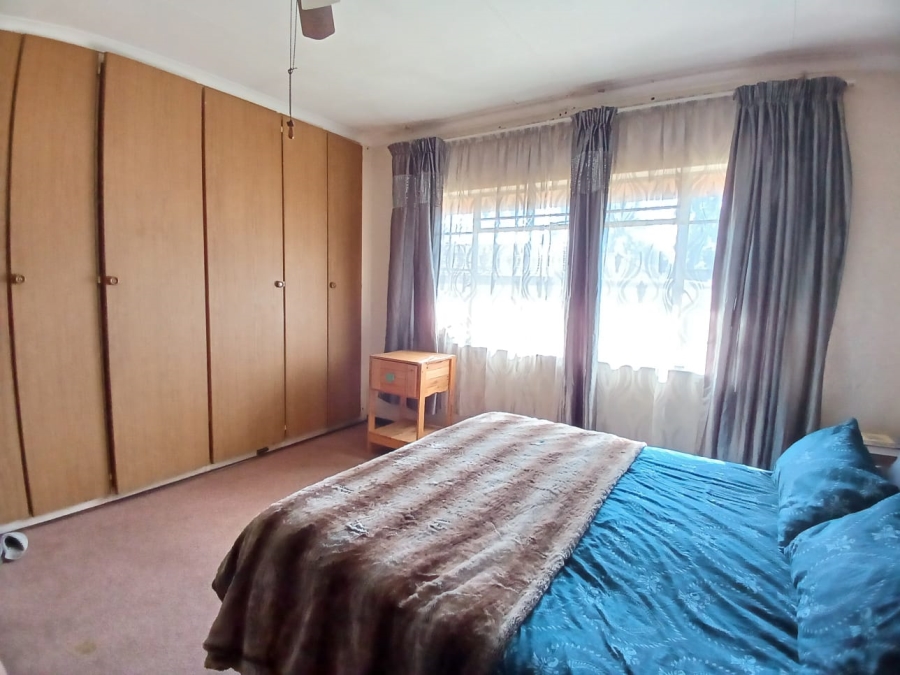 To Let 3 Bedroom Property for Rent in Vaalpark Free State